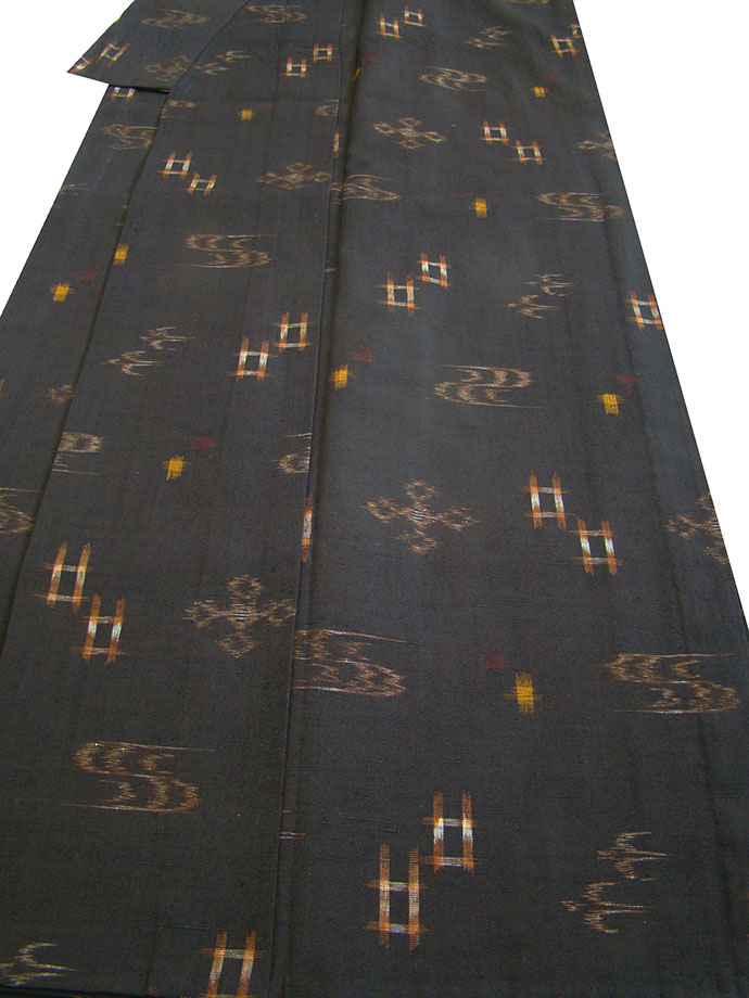 時代屋 美品 単衣 裄68.6cm 伝統工芸 本場 久米島紬 正絹 仕立上り