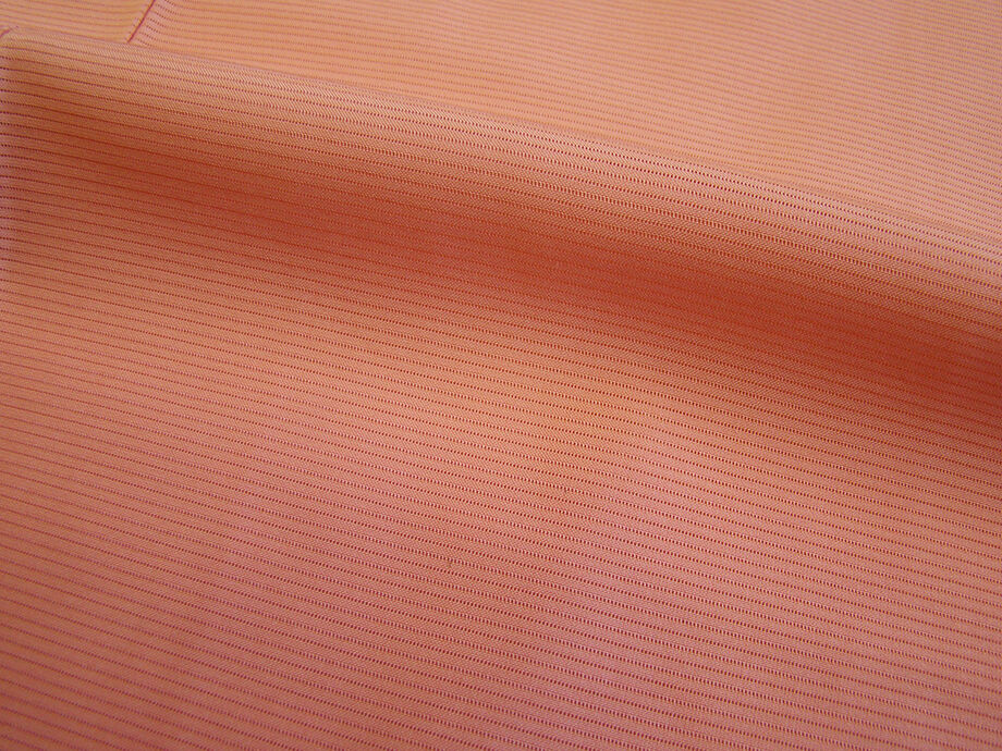 時代屋 裄68.2ｃｍ 夏物 駒絽 ５本絽 甚三紅色 色無地 正絹 仕立上り 丸に三つ柏 155ｃｍ～161ｃｍ Ｍ686