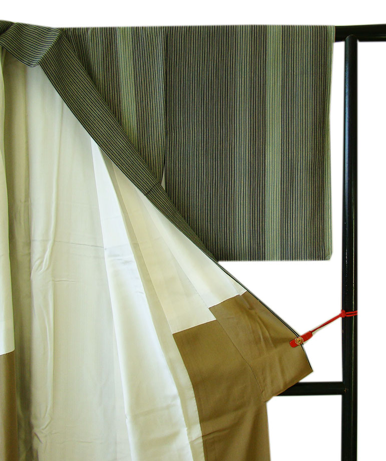 時代屋 裄65.6ｃｍ お茶事 一越地 小粋 間道 小紋 正絹 未使用 仕付糸付 袷 152ｃｍ～158ｃｍ KK477