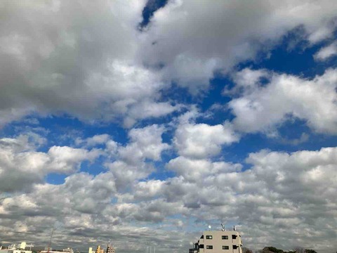 今日の空