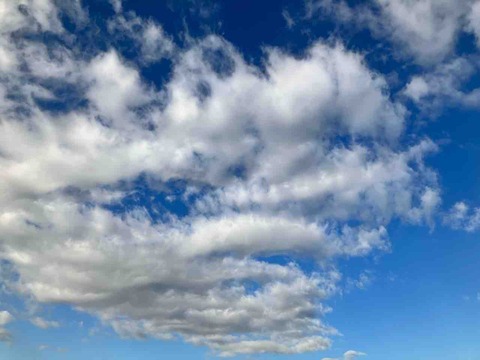 今日の空