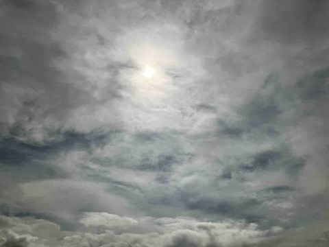 今日の空