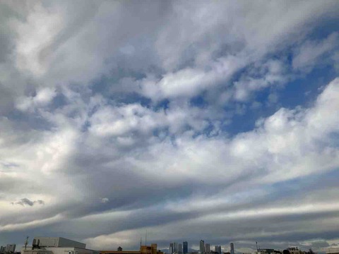 今日の空