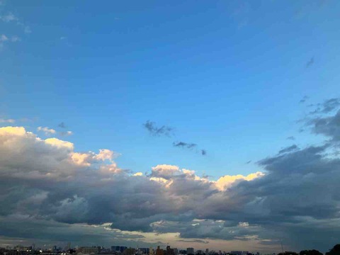 今日の空