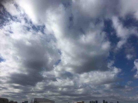 今日の空模様