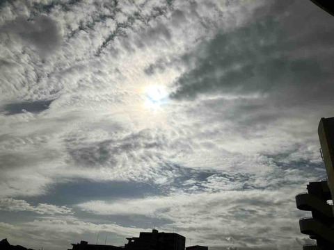 今日の空