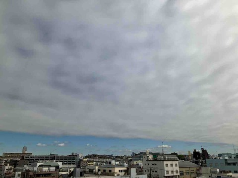 今日の空