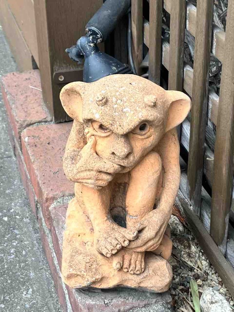クリーチャー