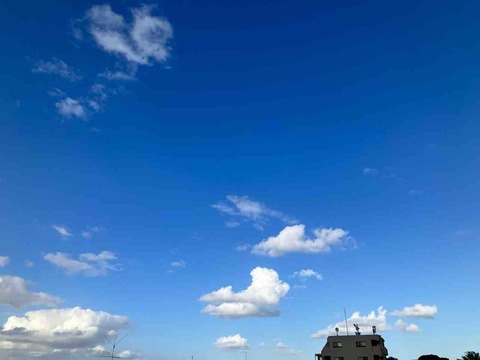 今日の空