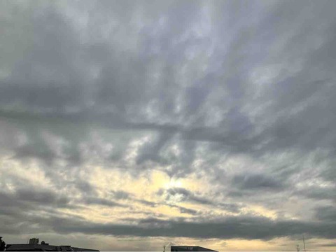 今日の空