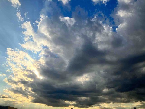 今日の空