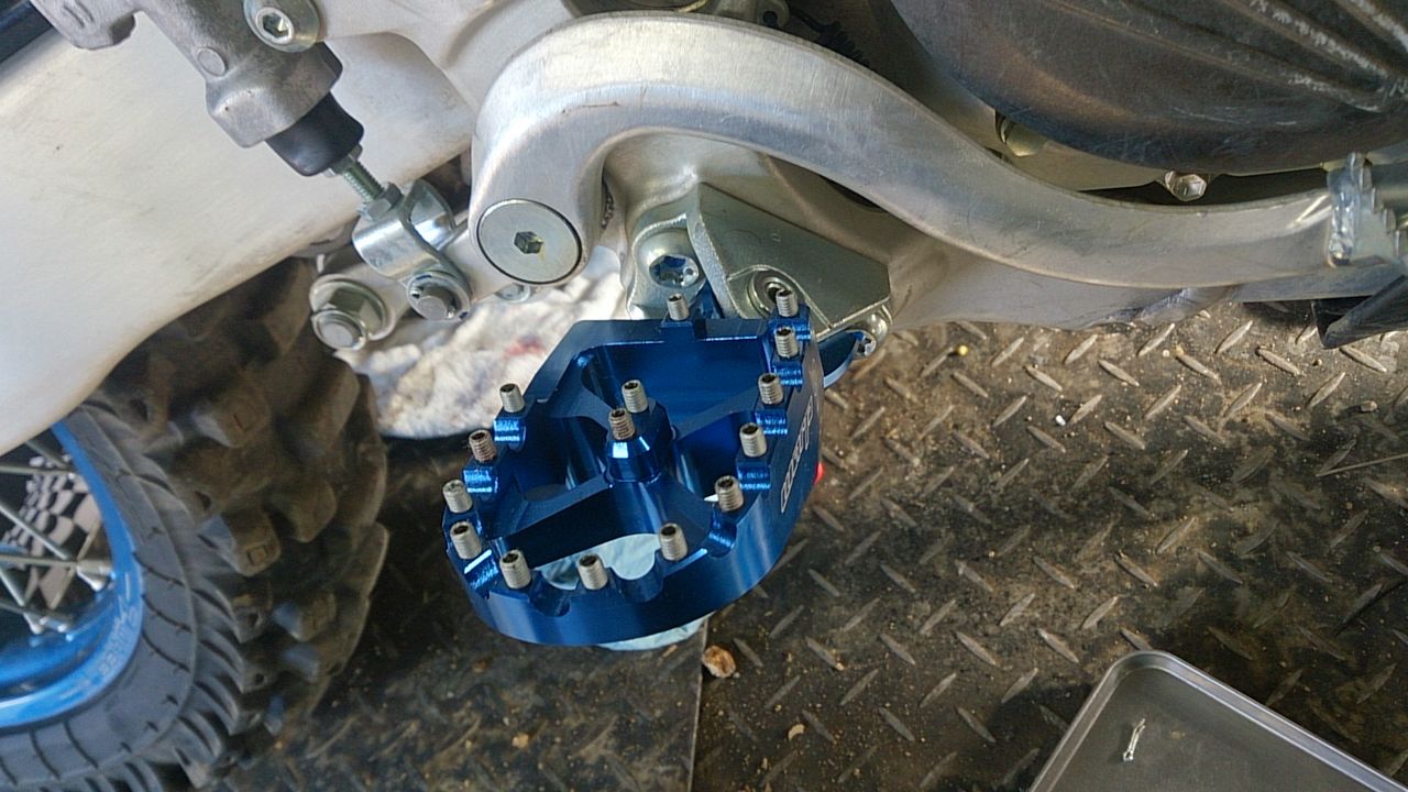 ピポットペグ ヤマハ YZ250FX ピポットペグズ YZ250FXのステップ