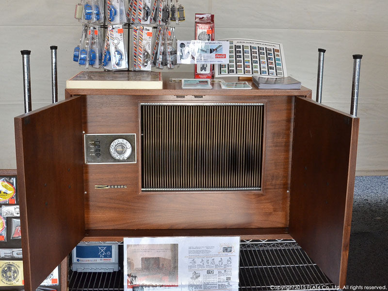 □大変珍しいVINTAGEジュークボックスがFOR SALE中です！ : Today's FLAT4