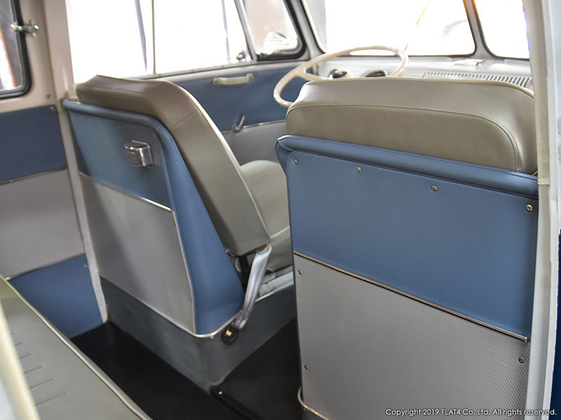 □1967 TYPE-2 DELUXE 13 WINDOW！！ : Today 