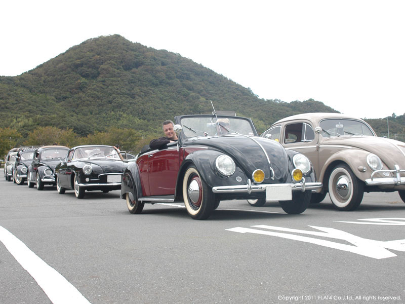 1002b
