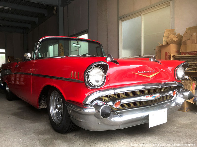 □素敵なアメリカンガレージにジュークボックスを納品