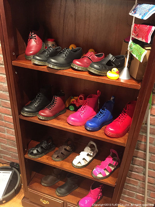 Dr Martens沖縄様にてジュークボックスをお買い上げいただきました Today S Flat4 Dr Martens沖縄様にてジュークボックスをお買い上げいただきました Today S Flat4