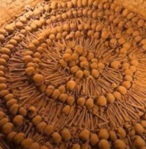 バチカン地下３