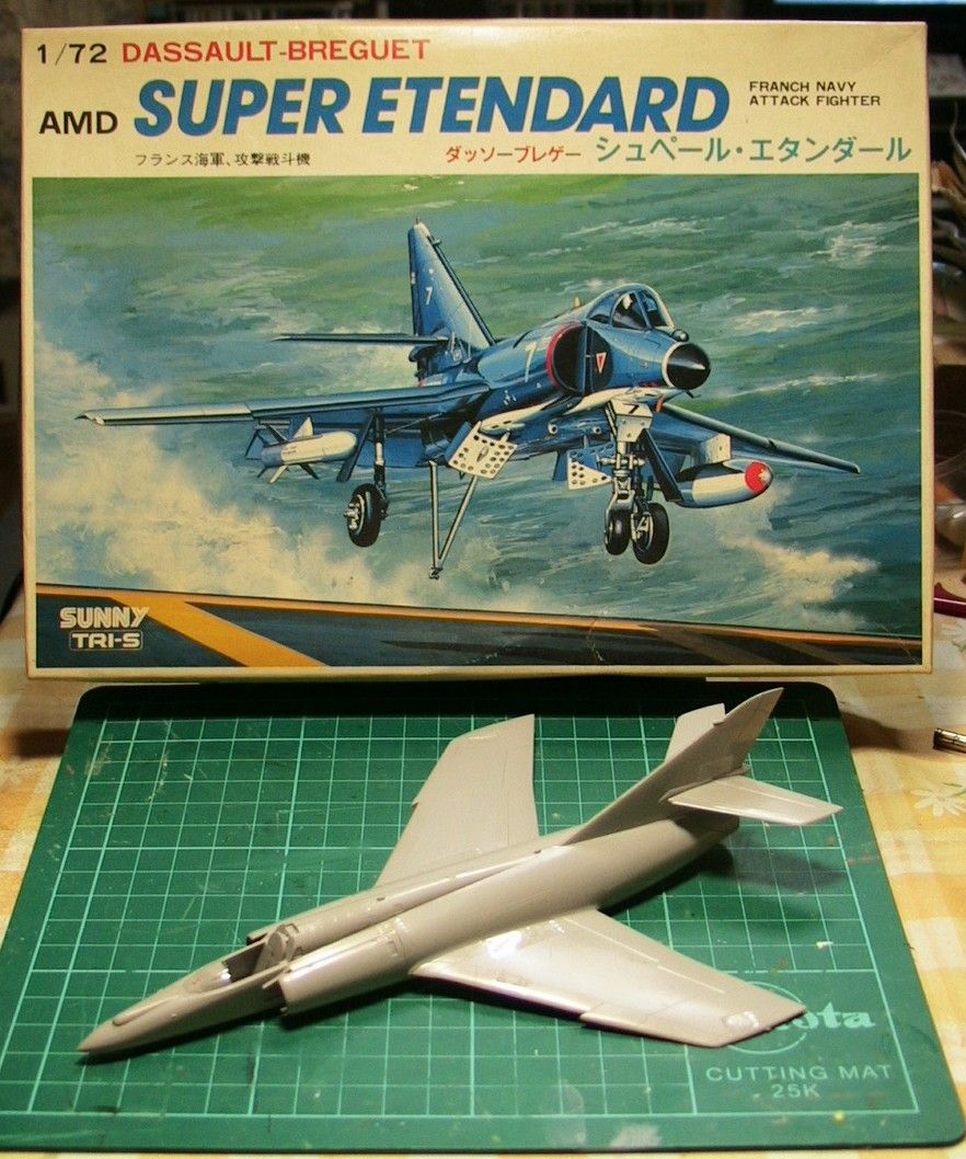 エレール 1/48 フランス海軍 ダッソー エタンダールIV M 艦上戦闘攻撃機 エレール 1/48 フランス海軍 ダッソー エタンダールIV M 艦上