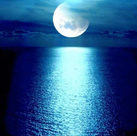 fullmoom-sea
