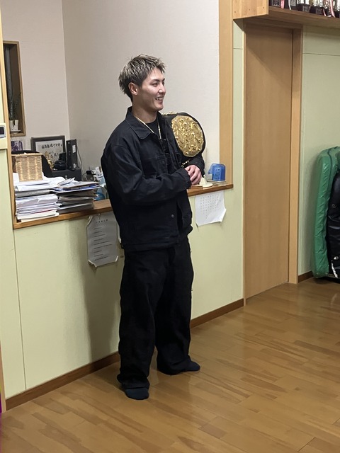 k-1ライト級世界チャンピオン　里美柚巳選手凱旋