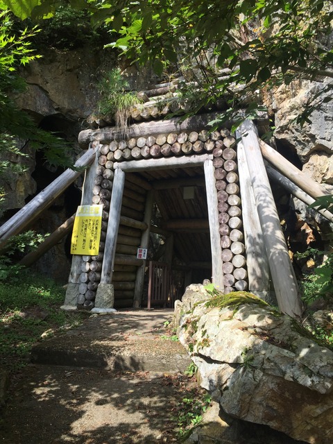 4A297E24-95A2-4905-A9E9-F555A7C856B2