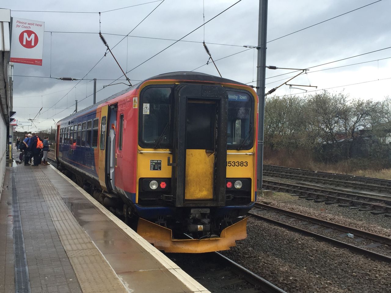 イギリスで150年の歴史あるeccesbourne Valley Railwayに乗る 駅の待合室でローカル線を待つ 優雅に空を飛びたい お得な旅でダイヤ会員へ