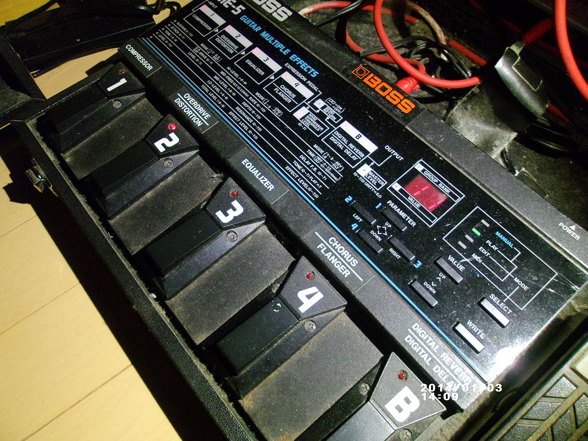 久々のBOSS ME-5 : 背中にアブラビレ！？