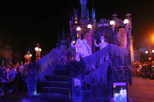 Wdw19 その30 ミッキーの Boo To You ハロウィンパレード 続 空飛ぶ絨毯日誌