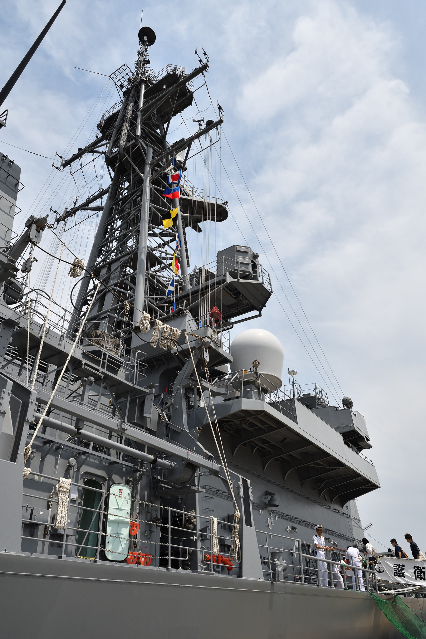 よこすかのりものフェスタ17 海上自衛隊 艦艇一般公開 護衛艦いかづち Cruising In The Sky