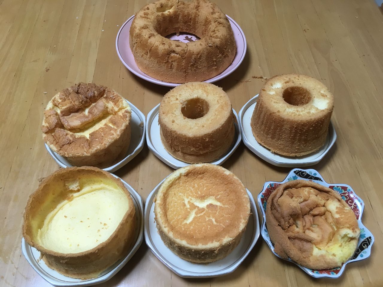 シフォンケーキ焼きの其々 5人娘の地下足袋親父 シフォンケーキ焼きの其々 5人娘の地下足袋親父
