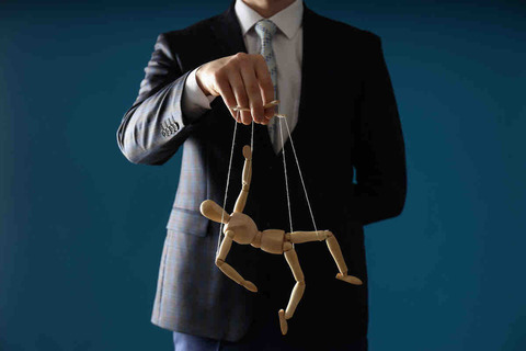 【悲報】AIの嘘を信じ込む「認知的降伏」がヤバすぎる…8割の人がAIに思考停止する実態が判明ｗ