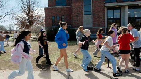 米国の教育現場で「日本とは真逆」の動き─教室からパソコンが消えはじめた [七波羅探題★]