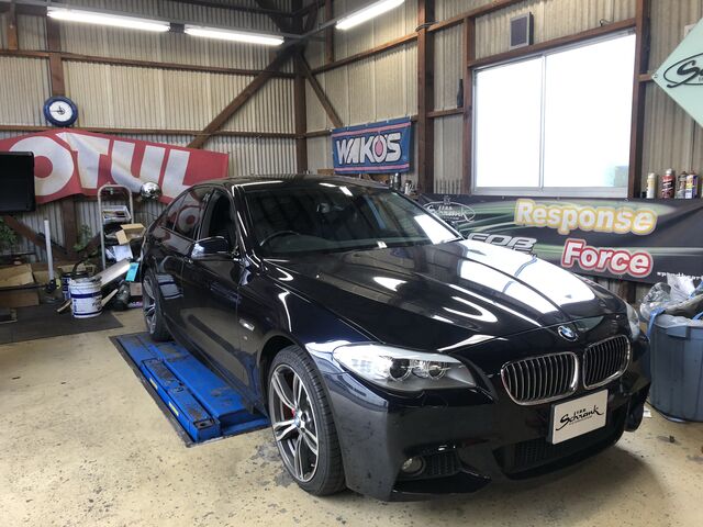 定番 Bmw 523i F10 エンジンオイル漏れ修理 Foblog Fob Schrank Blog