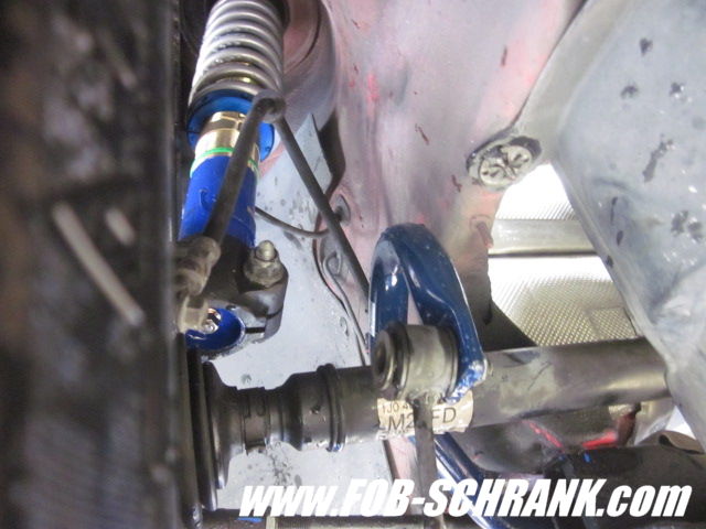 ニュービートル 作業日記 (arc車高調,中空スタビ,パネル塗装,カーボン