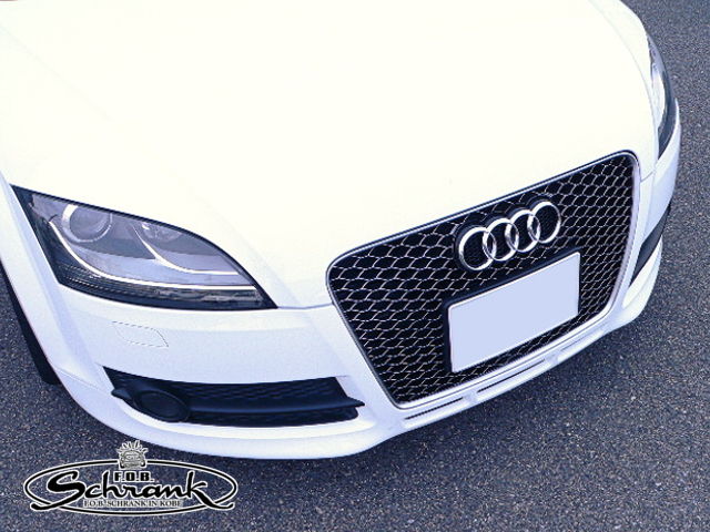 アウディttrs 純正グリル アウディTT（8S）純正 フロントグリル TT黒
