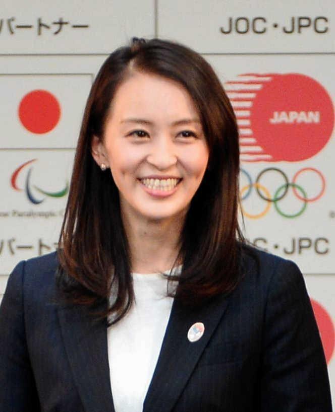 体操 声優の田中理恵離婚 体操の田中理恵に 風評被害 違いますから スリーショットは可愛い 旬の芸能トピックス