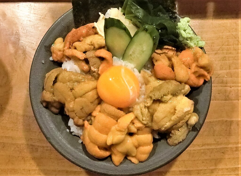 季節の国産 厳選うに5種食べ比べ丼 築地 ぶらり ふらり西やら東やら 美味しいもの探し2nd 季節の国産 厳選うに5種食べ比べ丼 築地 ぶらり ふらり西やら東やら 美味しいもの探し2nd