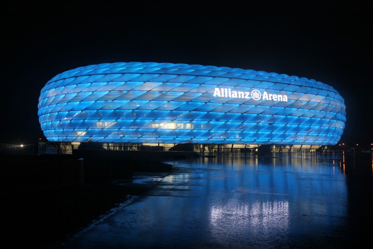 ブンデスリーガのスタジアム画像まとめ 画像とデータで見るワールドサッカー ブンデスリーガのスタジアム画像まとめ 画像とデータで見るワールドサッカー