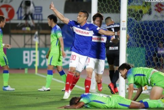 サッカー