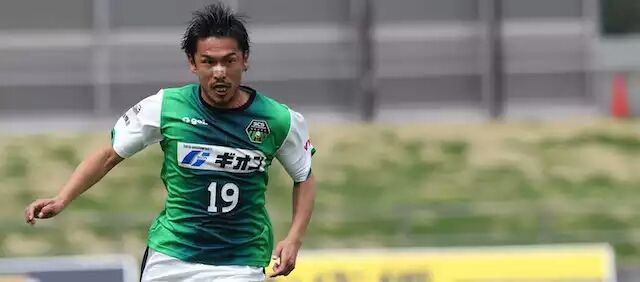 Mqnこと森勇介 通算１３度目の退場処分 またも乱暴な行為で一発退場 サッカー好きのまとめブログ