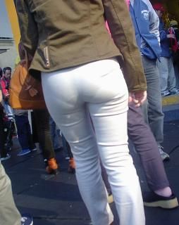 パンツは白と黒 どっちが好み 手前勝手なwccfブログ だったもの