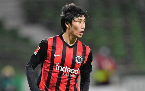 大胆な試みだったが 普段と異なる 起用で奮闘したフランクフルト鎌田大地 長谷部誠の現地評価は スポキチ速報