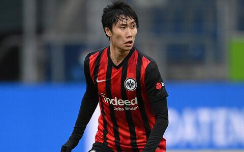 鎌田の高精度 50mパス は センセーショナル 天才的プレーに賛辞 日本の魔法 スポキチ速報 鎌田の高精度 50mパス は センセーショナル 天才的プレーに賛辞 日本の魔法 スポキチ速報