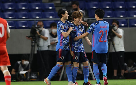どこよりも早い採点 タジキスタン戦 最低評価の 5点 となったのは 最高評価は1得点1アシストの韋駄天 スポキチ速報 どこよりも早い採点 タジキスタン戦 最低評価の 5点 となったのは 最高評価は1得点1アシストの韋駄天 スポキチ速報