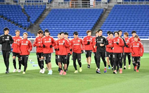 日本代表の背番号が発表 10番は南野拓実 初招集の山根視来は13番 江坂任は7番を着用へ スポキチ速報 日本代表の背番号が発表 10番は南野拓実 初招集の山根視来は13番 江坂任は7番を着用へ スポキチ速報