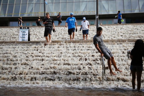 usa-ucla-flood