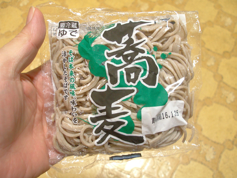 シマヤのそばのおだしで作る和そば焼き 日本そばの焼きそば は想像どおり文句なくうまいと思う はやしのなか シマヤのそばのおだしで作る和そば焼き 日本そばの焼きそば は想像どおり文句なくうまいと思う はやしのなか