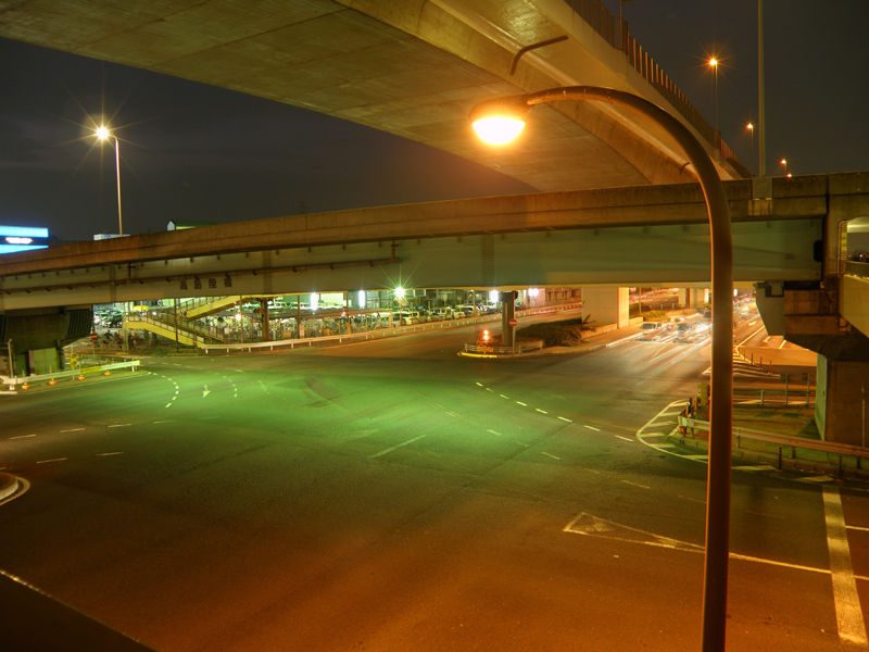 比較 暗 合成で夜景の車を消したら殺風景で寂しくなった はやしのなか 比較 暗 合成で夜景の車を消したら殺風景で寂しくなった はやしのなか