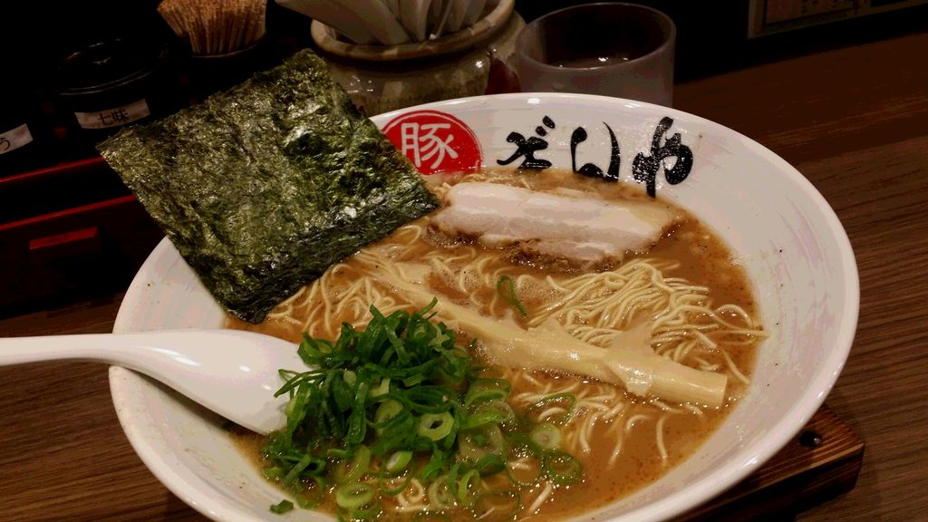 もも